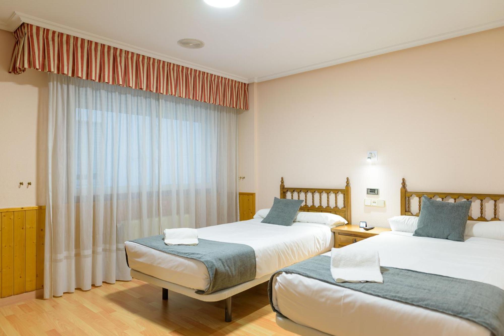 Hotel Alda Xinzo Хинсо-де-Лимия Экстерьер фото